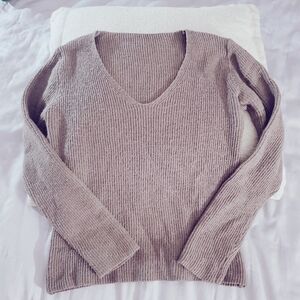 Women's V-Neck Ribbed Sweater - Taupe